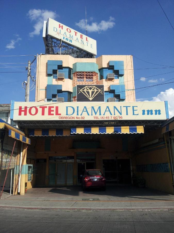 Hotel Diamante Inn Uriangato Luaran gambar