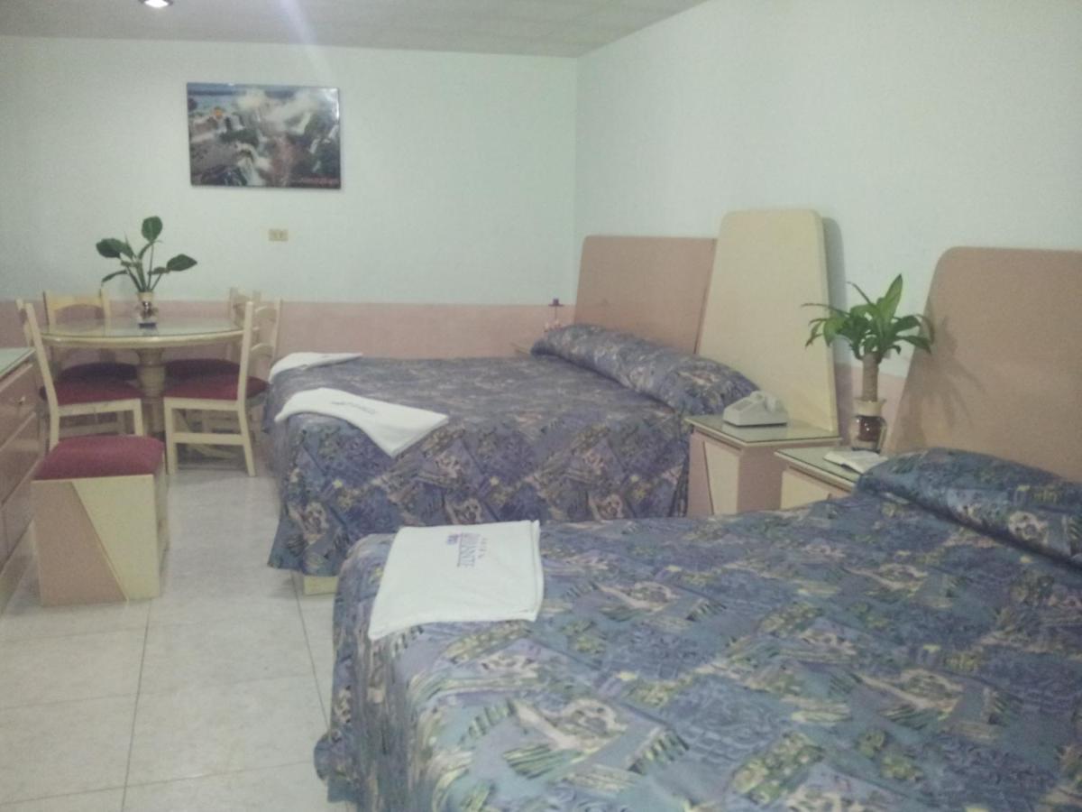 Hotel Diamante Inn Uriangato Luaran gambar